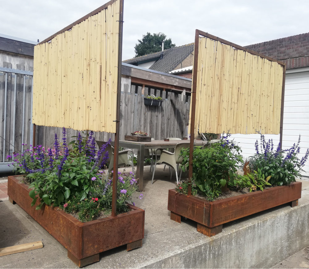 Maatwerk terrasafscheiding cortenstaal