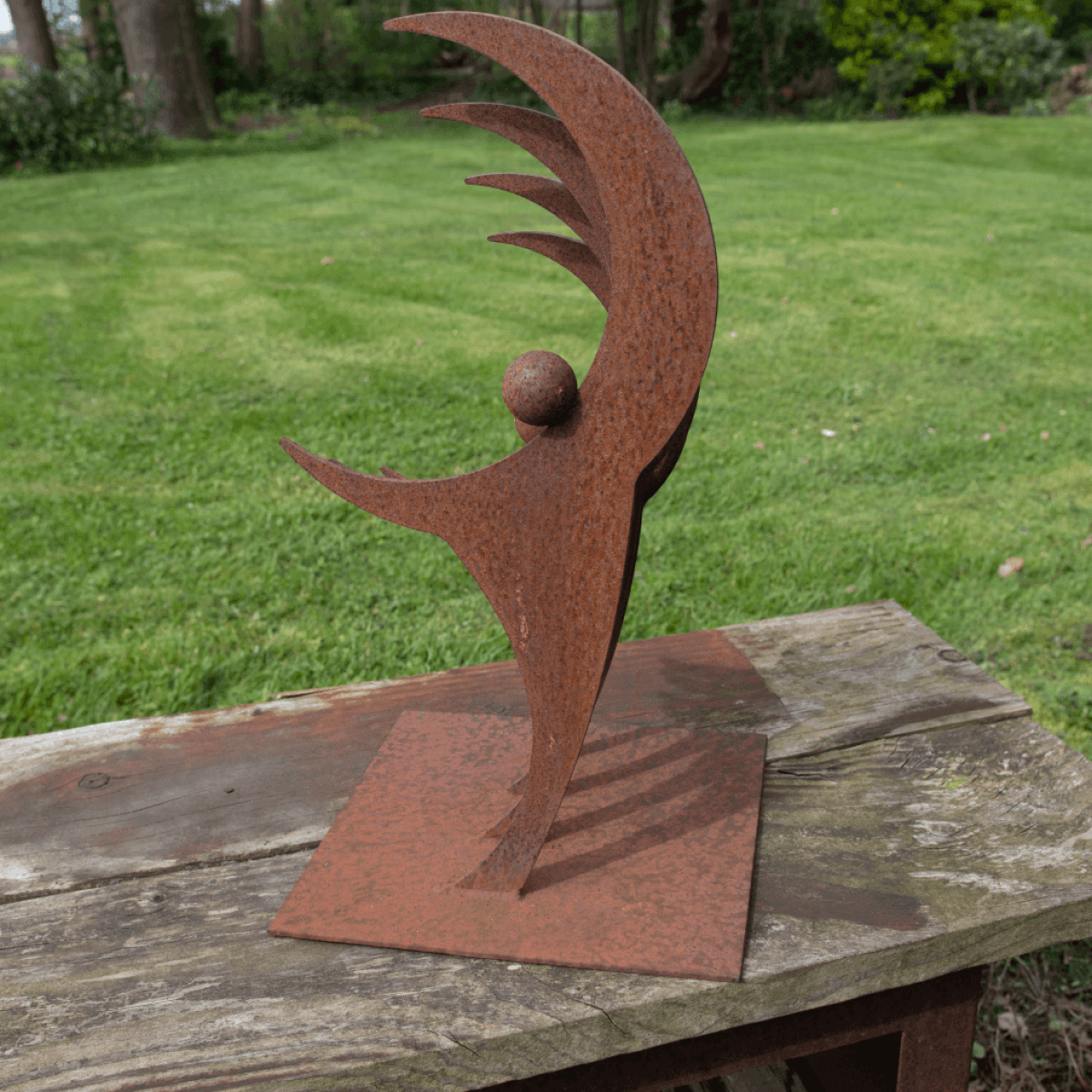 Statue de jardin en acier corten